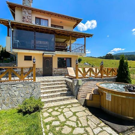 Divna Guest House Dospat Esterno foto