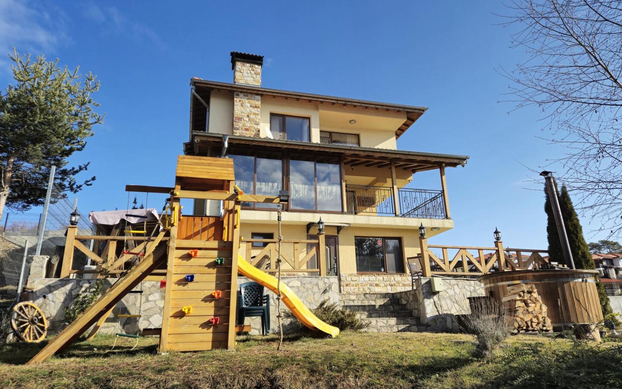 Divna Guest House Dospat Esterno foto