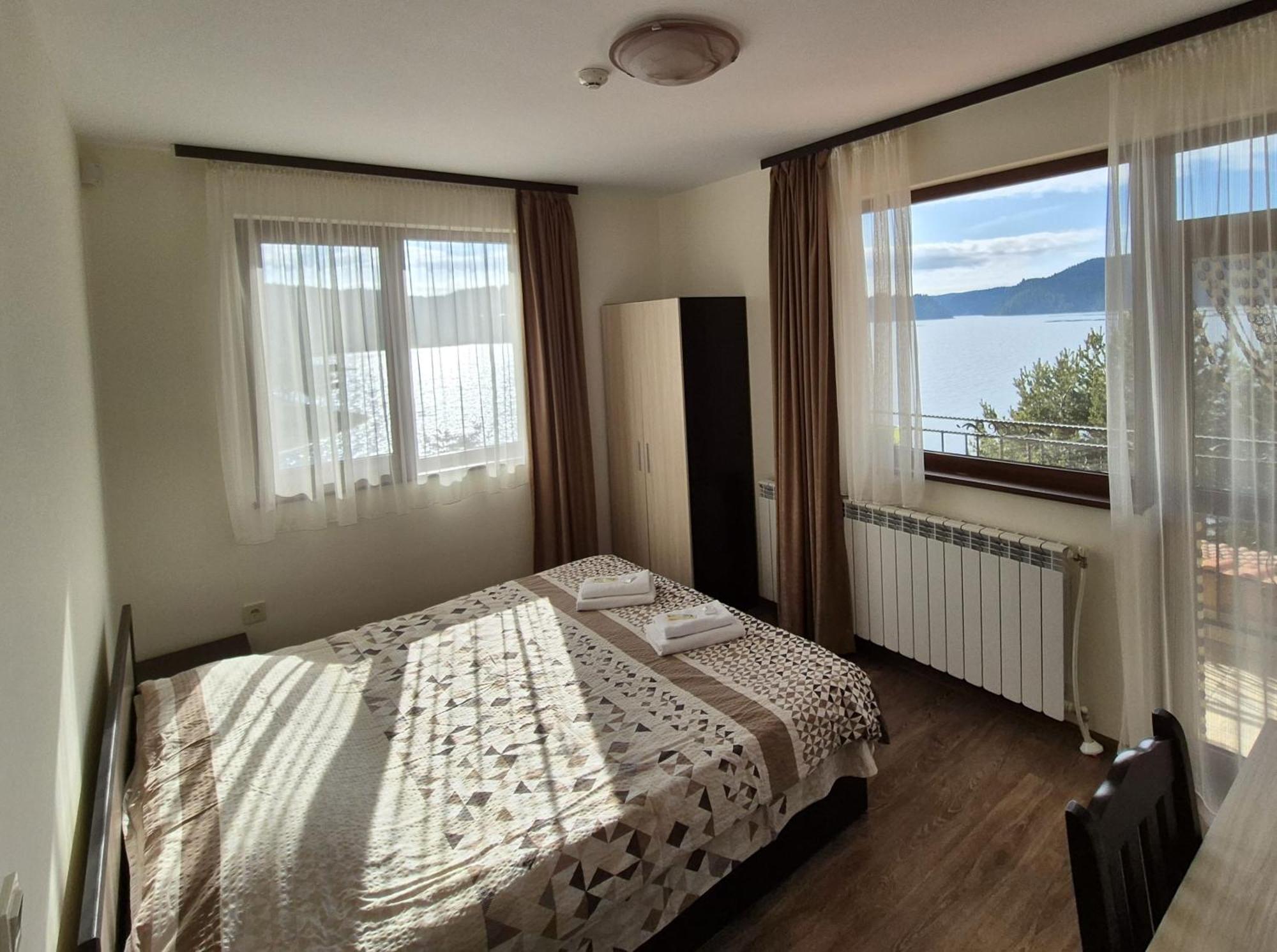 Divna Guest House Dospat Esterno foto