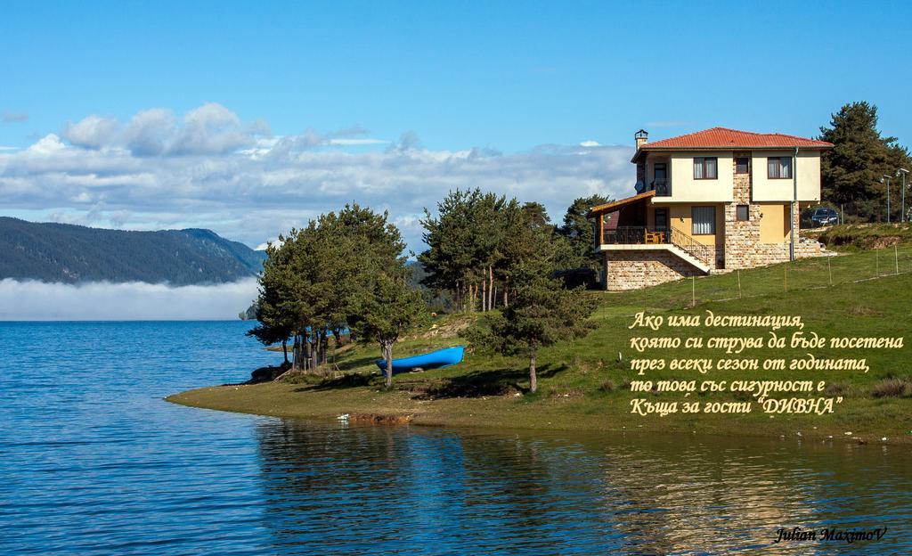 Divna Guest House Dospat Esterno foto